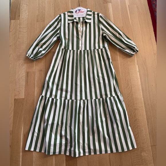 Rachel Zoe Dresses & Skirts - Rachel Zoe Green and White Striped Midi Dress